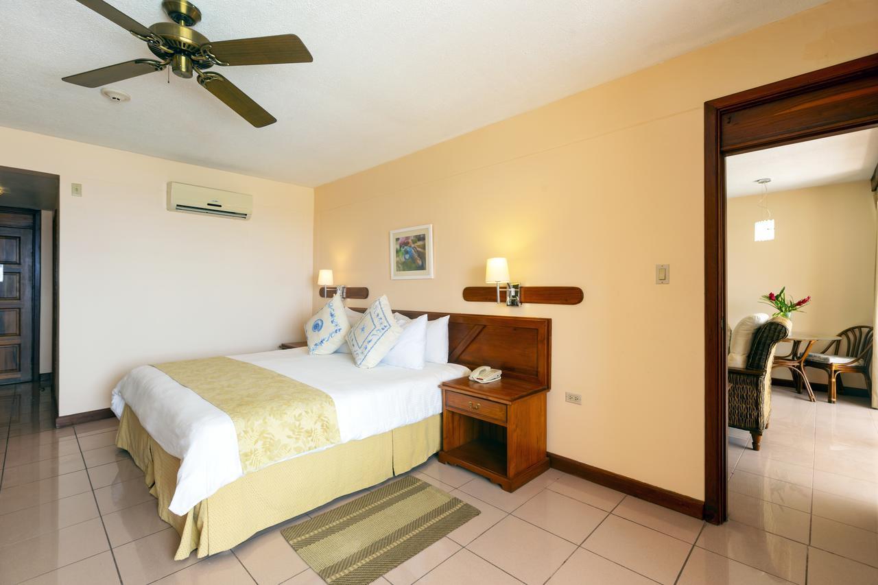 Le Grand Courlan Spa Resort Adults Only Black Rock Bagian luar foto