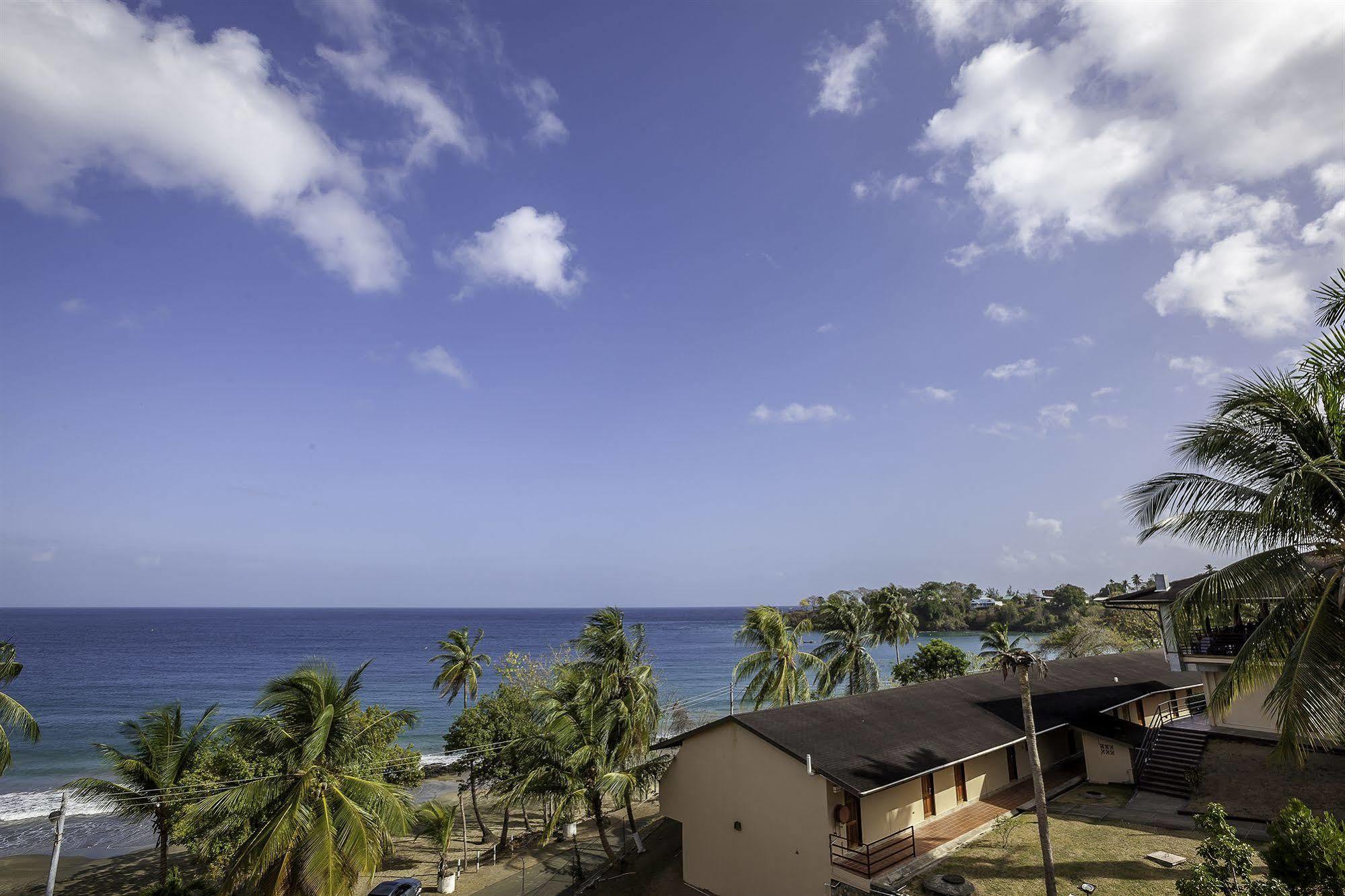 Le Grand Courlan Spa Resort Adults Only Black Rock Bagian luar foto