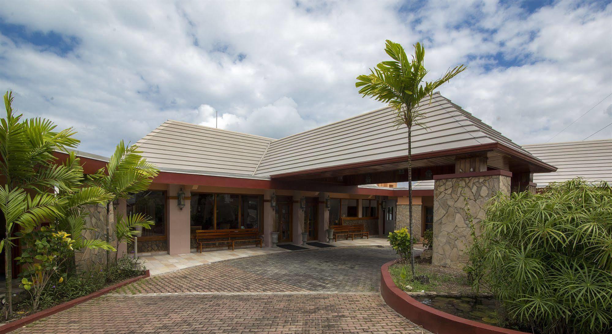Le Grand Courlan Spa Resort Adults Only Black Rock Bagian luar foto